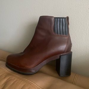 Sorel brown heel boots